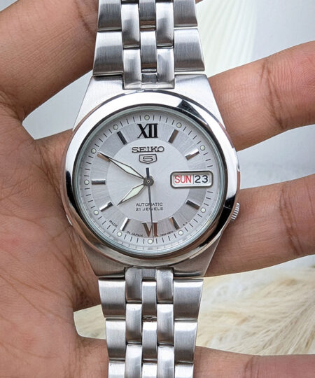 Seiko 5 SNKE39
