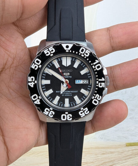 Seiko 5 Sports SNZF51K1