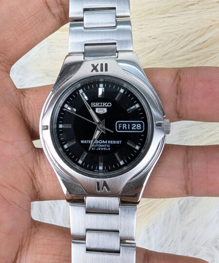 Seiko 5 Superior Black Roman